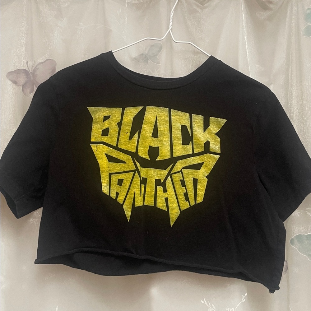 Black panther Cropped Shirt